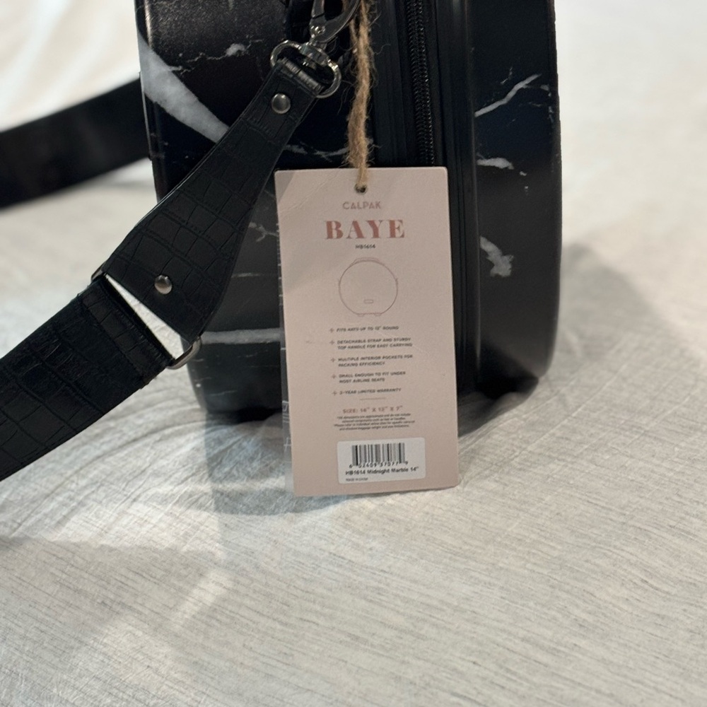 NWT Calpak hat travel bag/suitcase - Picture 2 of 6